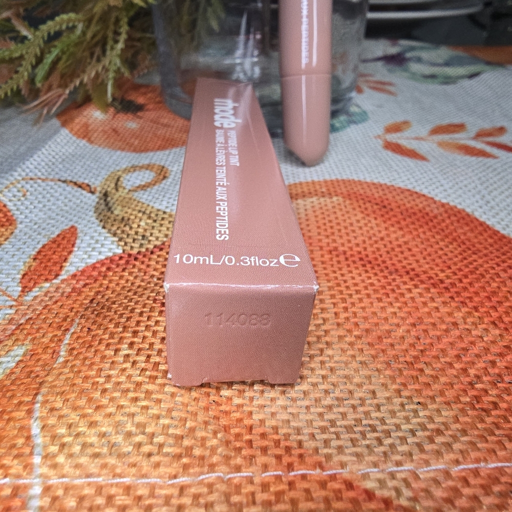 Rhode Peptide Lip Tint Toast - Picture 4 of 4